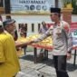 Kapolsek Medan Baru, Kompol Bambang Gunanti Hutabarat, S.H.,M.H Membagikan Jumat Berkah Kepada Warga (31/7/26)