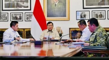 Presiden Prabowo Pimpin Ratas Penanganan Bencana, Tegaskan Mitigasi dan Kesiapsiagaan Nasional